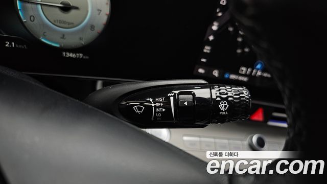 Hyundai AVANTE 2021 — photo 28
