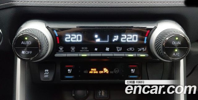 Toyota RAV4 2025 — photo 5