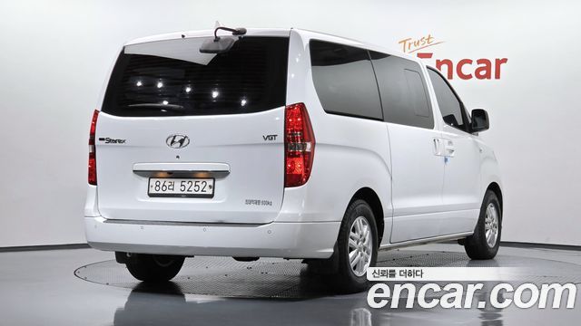 Hyundai Starex 2021 — photo 2