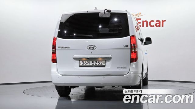 Hyundai Starex 2021 — photo 4
