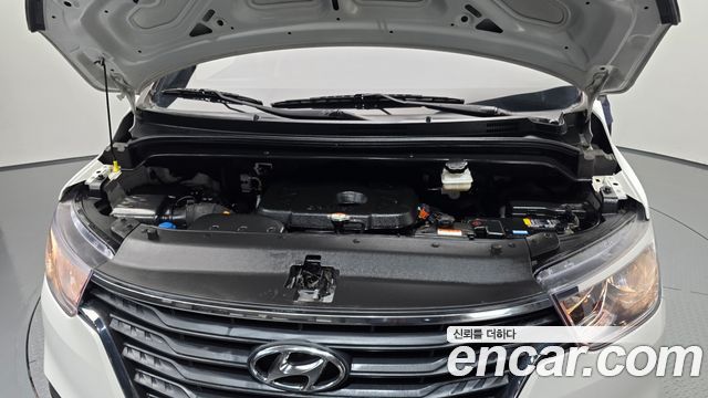 Hyundai Starex 2021 — photo 6