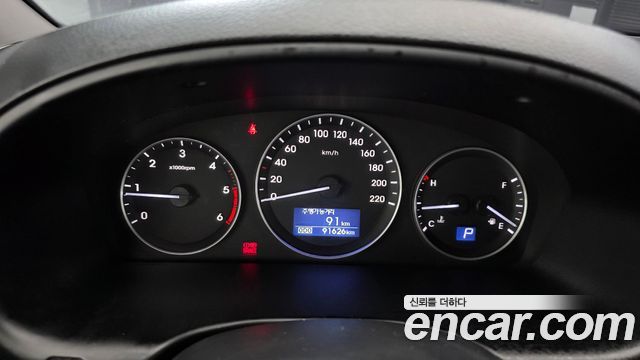 Hyundai Starex 2021 — photo 8