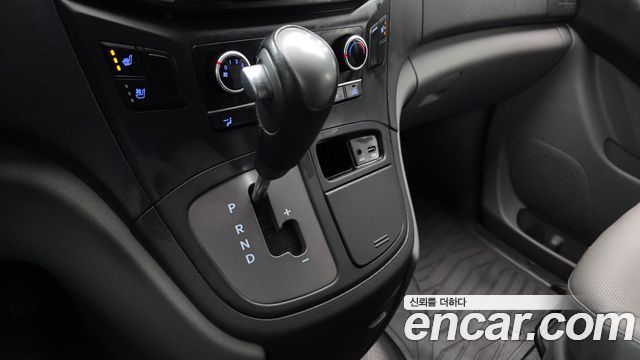 Hyundai Starex 2021 — photo 9