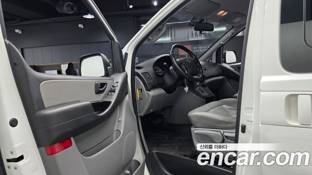 Hyundai Starex 2021 — photo 10