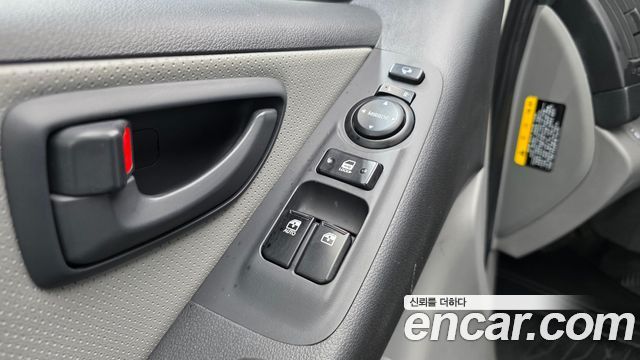 Hyundai Starex 2021 — photo 16