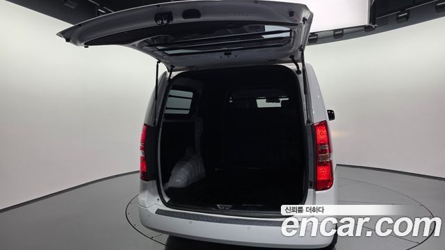 Hyundai Starex 2021 — photo 20