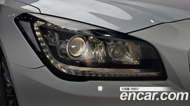 Hyundai Genesis 2015 — photo 8