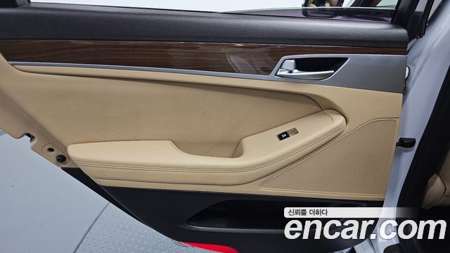 Hyundai Genesis 2015 — photo 15
