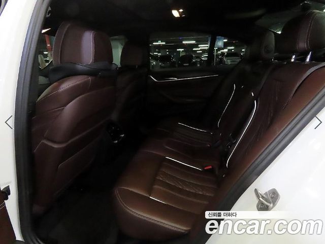 BMW 5-Series 2017 — photo 7