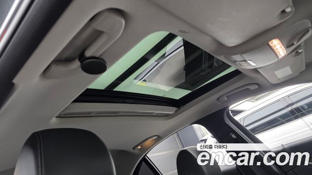 Mercedes-Benz E-Class 2019 — photo 22