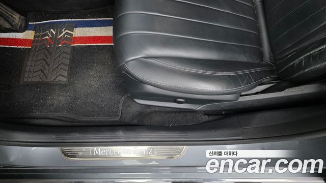Mercedes-Benz E-Class 2019 — photo 31