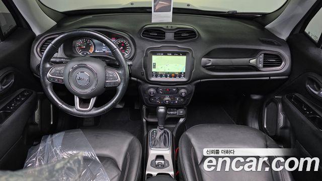 Jeep Renegade 2019 — photo 10