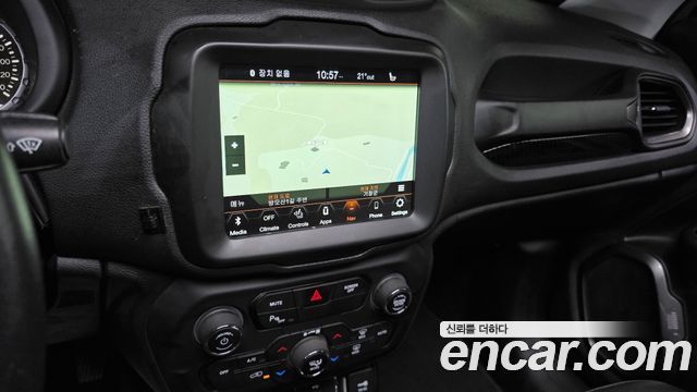Jeep Renegade 2019 — photo 21