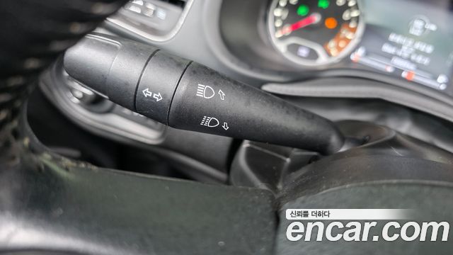 Jeep Renegade 2019 — photo 30