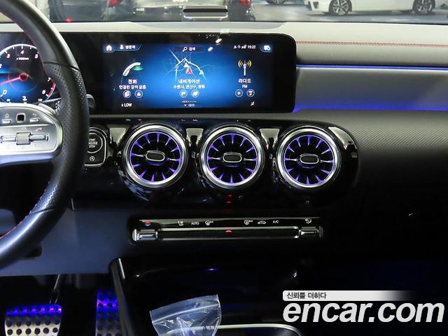 Mercedes-Benz CLA-Class 2023 — photo 11