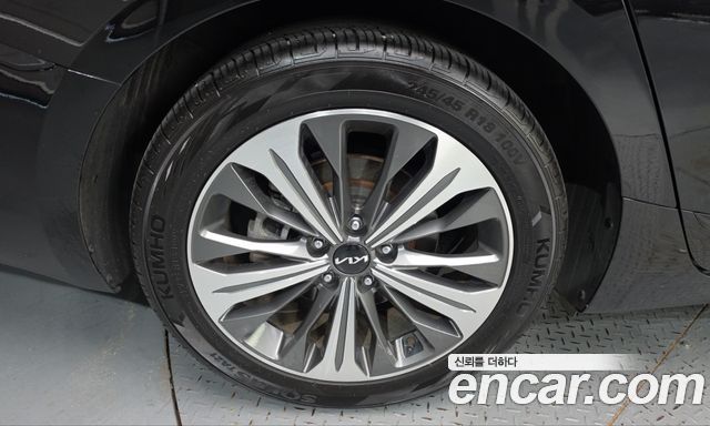 Kia K8 2022 — photo 5