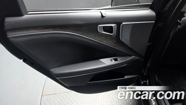 Kia K8 2022 — photo 15