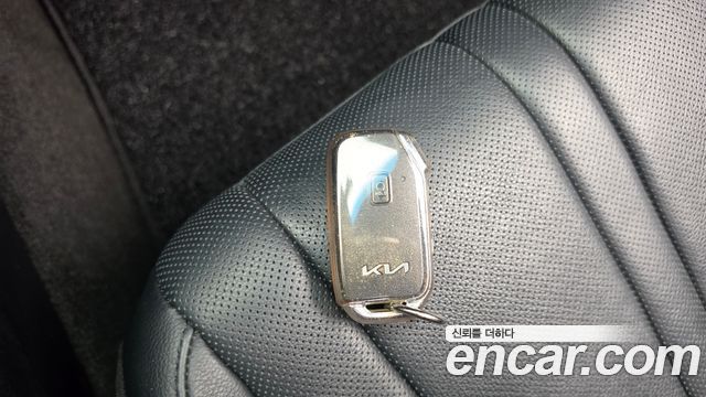 Kia K8 2022 — photo 30