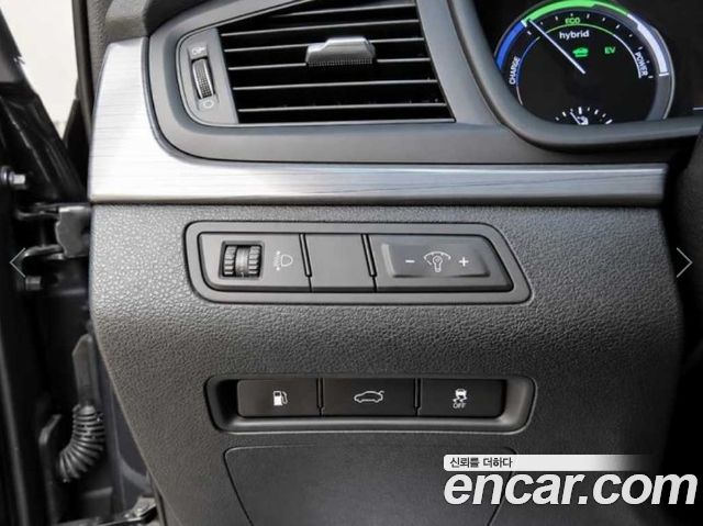 Hyundai Sonata 2018 — photo 12