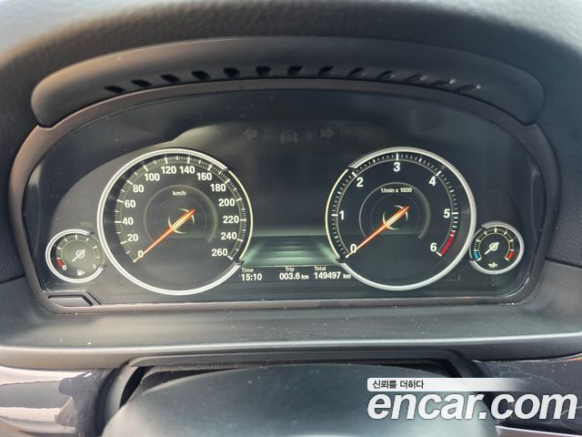 BMW 5-Series 2016 — photo 7