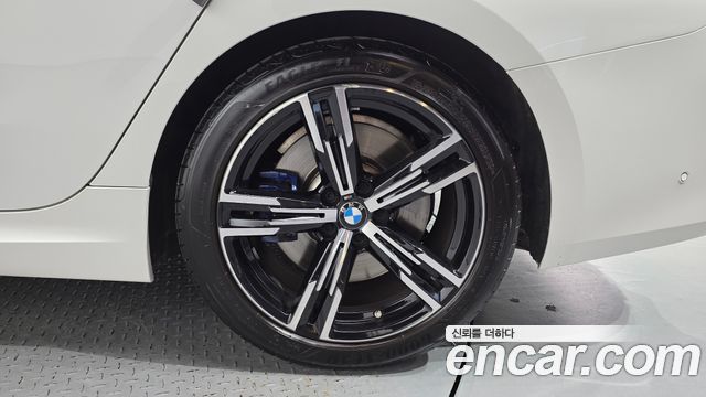 BMW 3-Series 2024 — photo 7