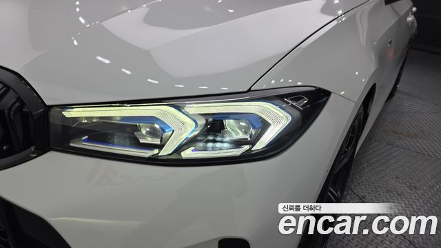BMW 3-Series 2024 — photo 8
