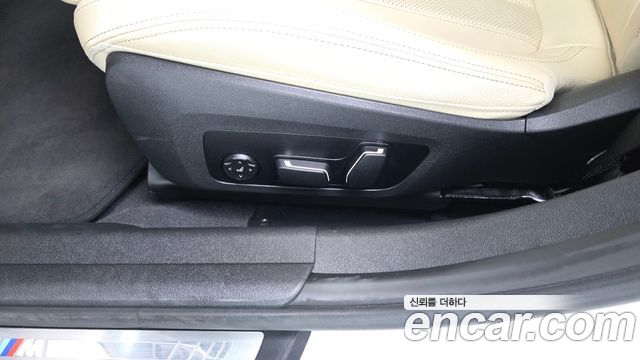 BMW 3-Series 2024 — photo 32