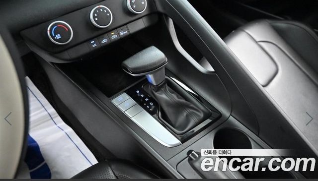 Hyundai AVANTE 2023 — photo 8