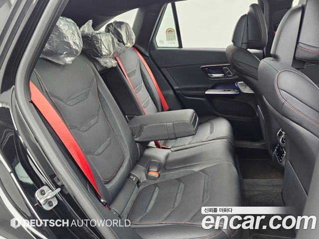 Mercedes-Benz GLC-Class 2026 — photo 12