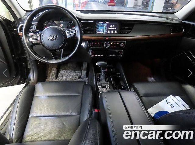 Kia K7 2017 — photo 10