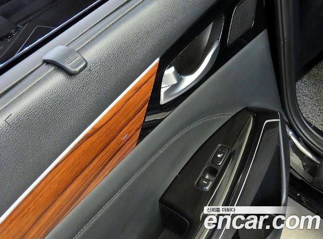 Kia K7 2017 — photo 15