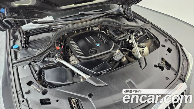 BMW Gran Turismo 2023 — photo 6