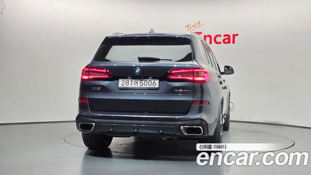 BMW X5 2021 — photo 4