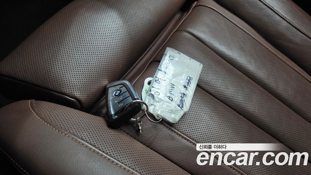 BMW X5 2021 — photo 21