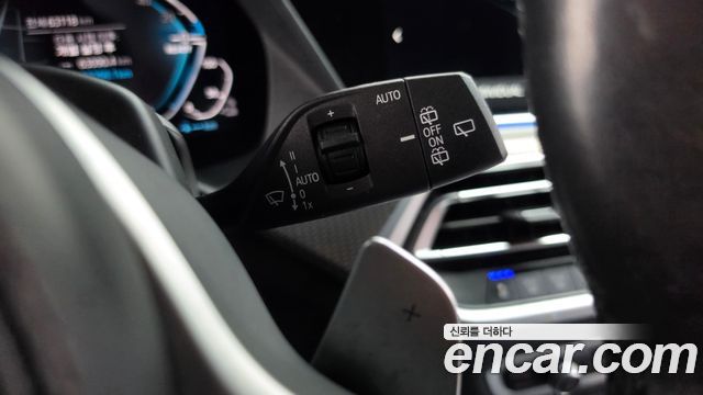 BMW X5 2021 — photo 28