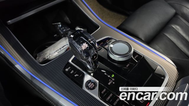BMW X5 2021 — photo 12