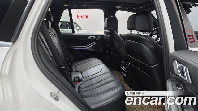 BMW X5 2021 — photo 17