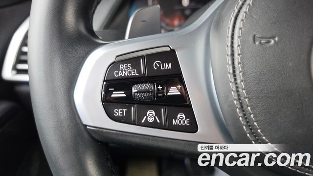 BMW X5 2021 — photo 22