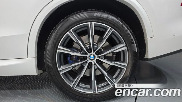 BMW X5 2021 — photo 7