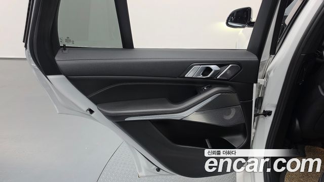 BMW X5 2021 — photo 15
