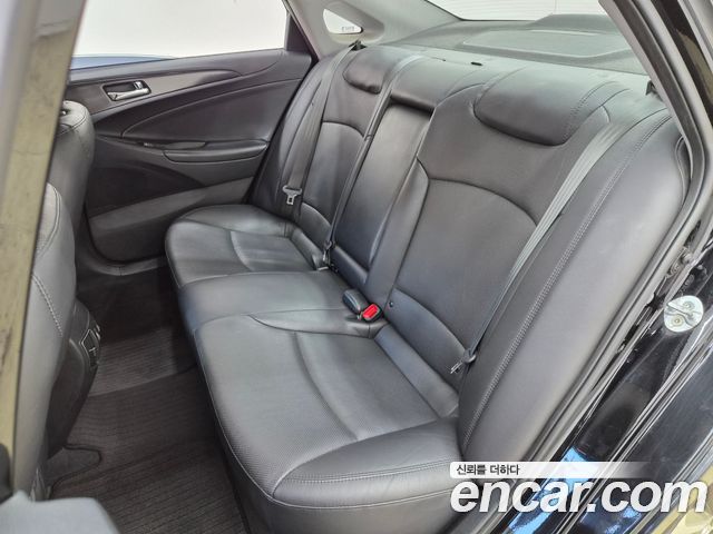 Hyundai Sonata 2014 — photo 12
