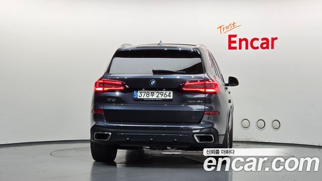 BMW X5 2021 — photo 4