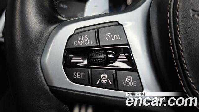 BMW X5 2021 — photo 31