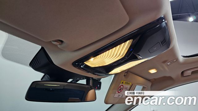 BMW 5-Series 2022 — photo 21