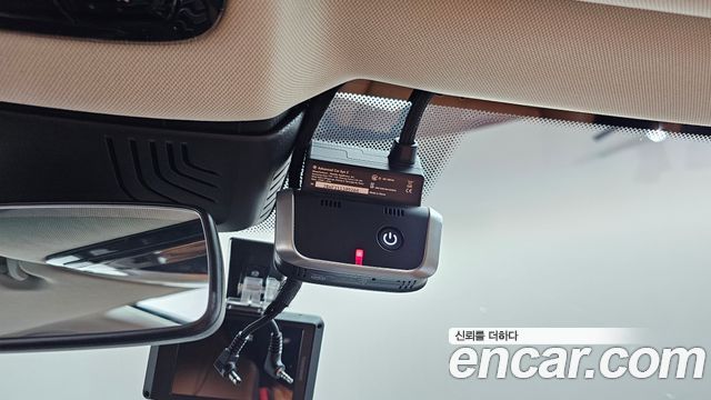 BMW 5-Series 2022 — photo 35