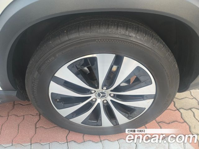 Mercedes-Benz GLE-Class 2023 — photo 5