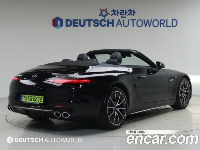Mercedes-Benz SL-Class 2026 — photo 2