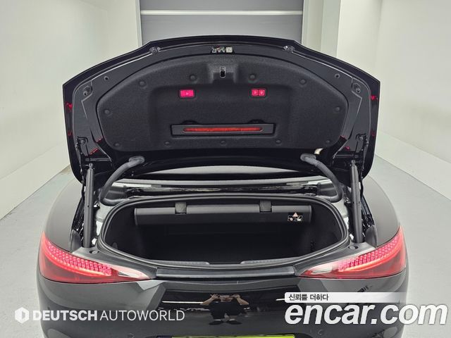 Mercedes-Benz SL-Class 2026 — photo 18