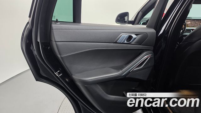 BMW X6 2022 — photo 15