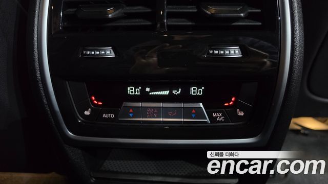 BMW X6 2022 — photo 31